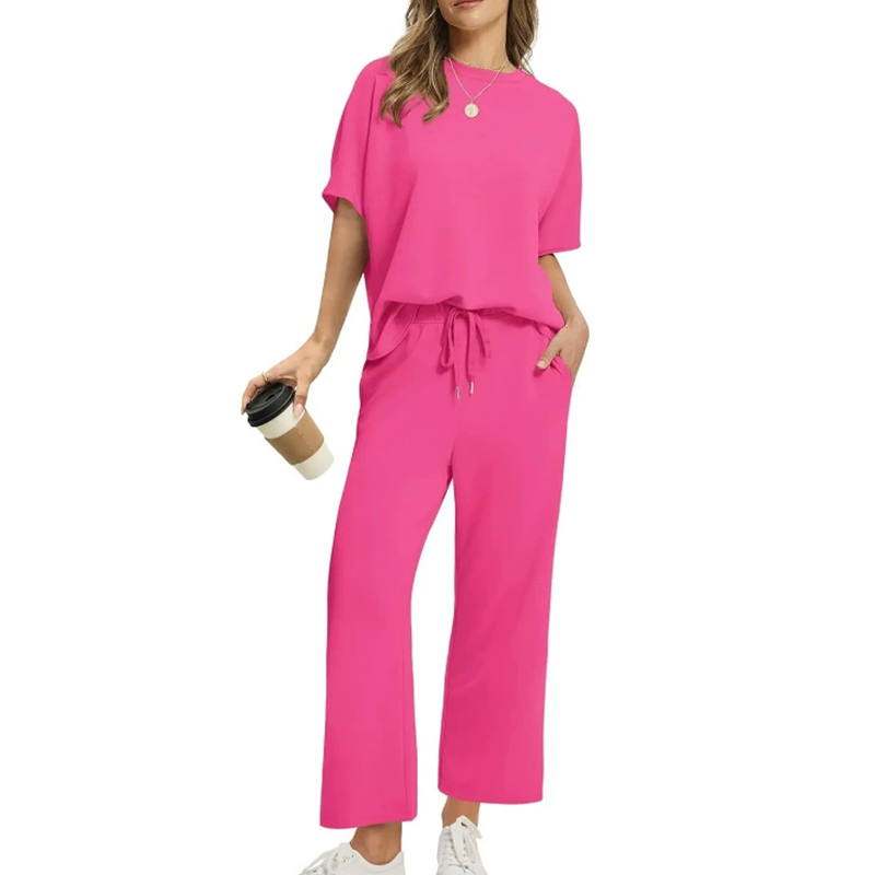 Isa – Relaxed outfit with top and trousers