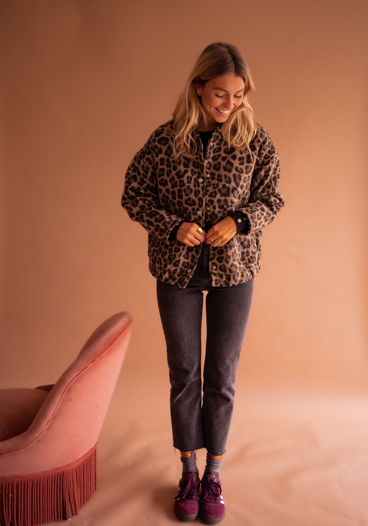 Demi | Trendig Jacka med Stilren Look