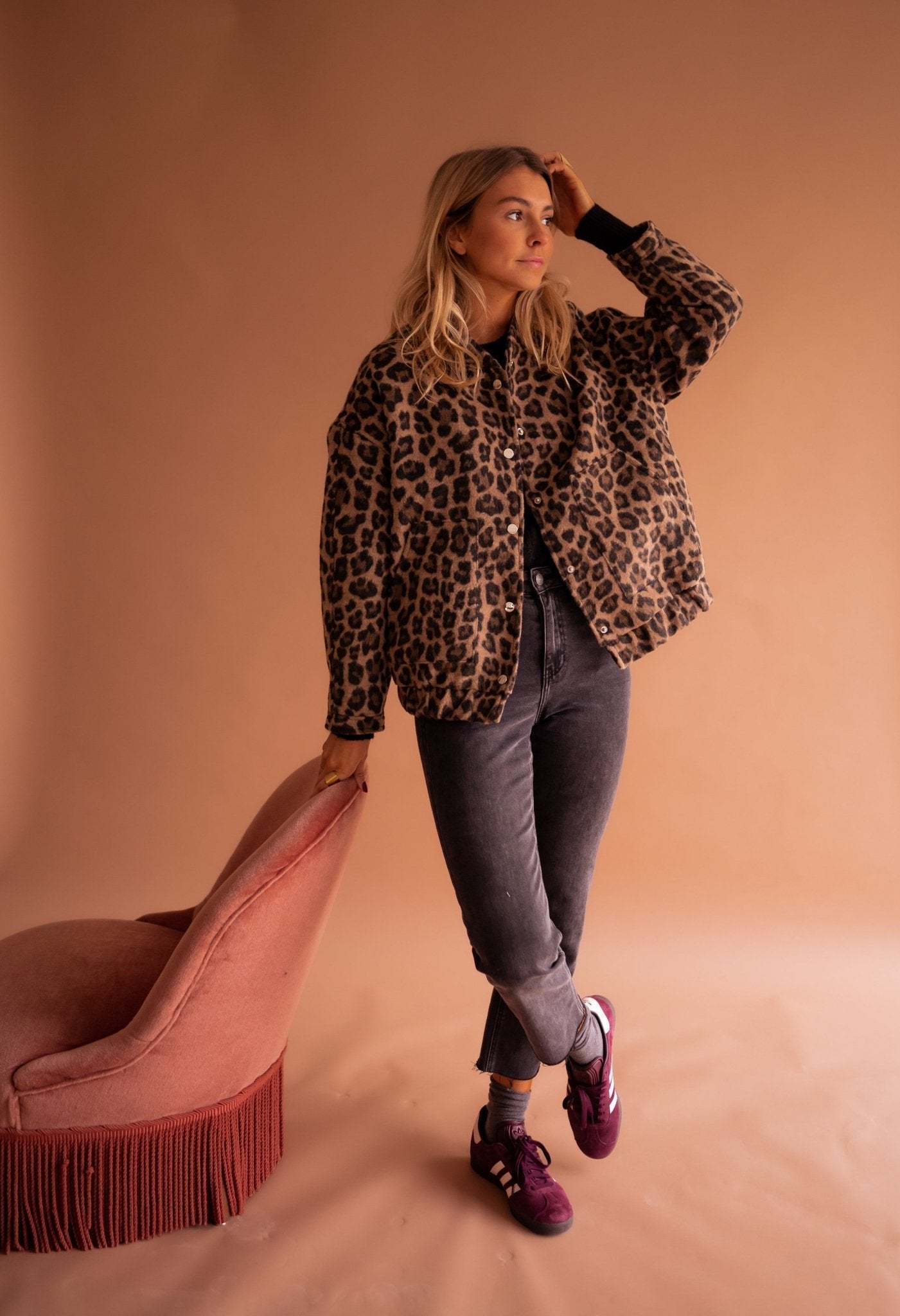 Demi | Trendig Jacka med Stilren Look