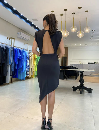 Mara | A flowy, modern elegant dress