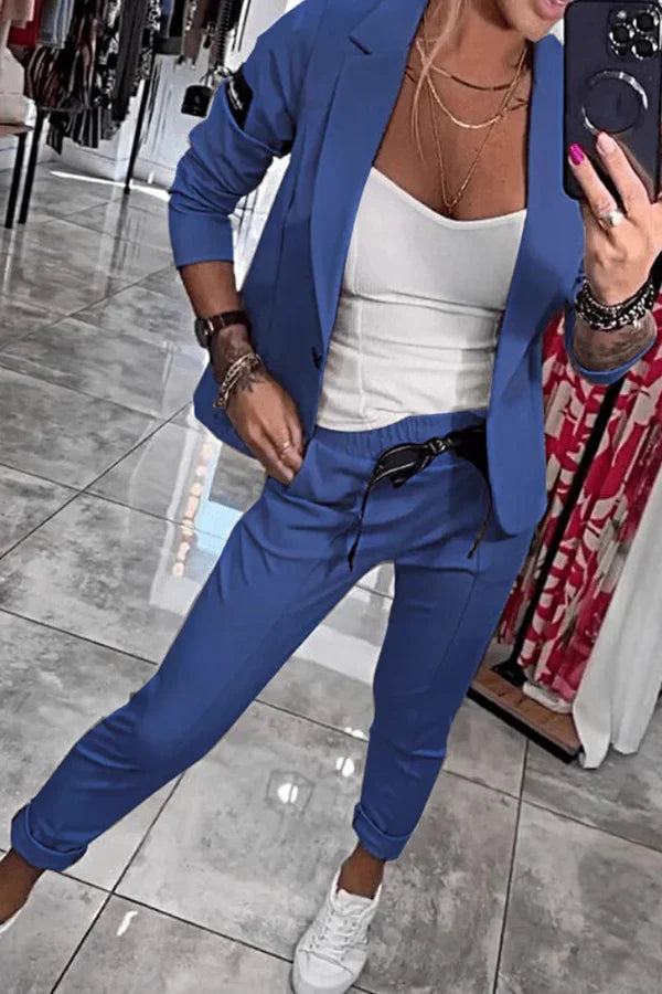 Celine | Trendy set with soft blazer & comfy joggers