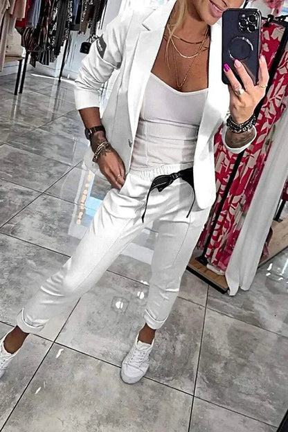 Celine | Trendy set with soft blazer & comfy joggers