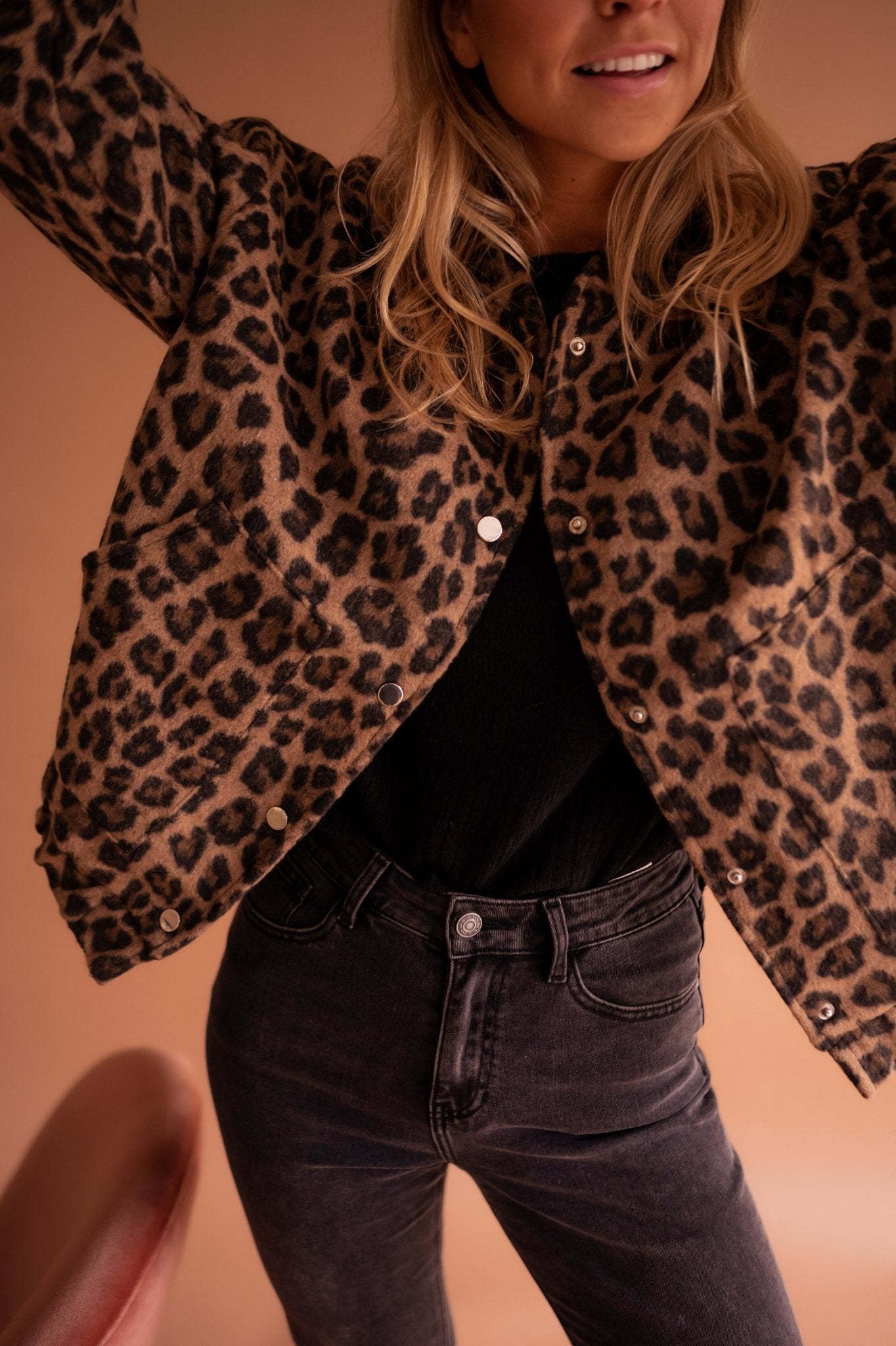Demi | Trendig Jacka med Stilren Look